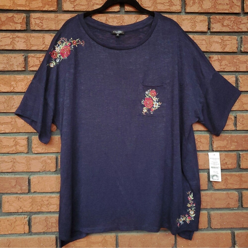 Navy Blue Knit Top Plus Sz 1X Short Sleeve Embroidered Floral Detail Pocket